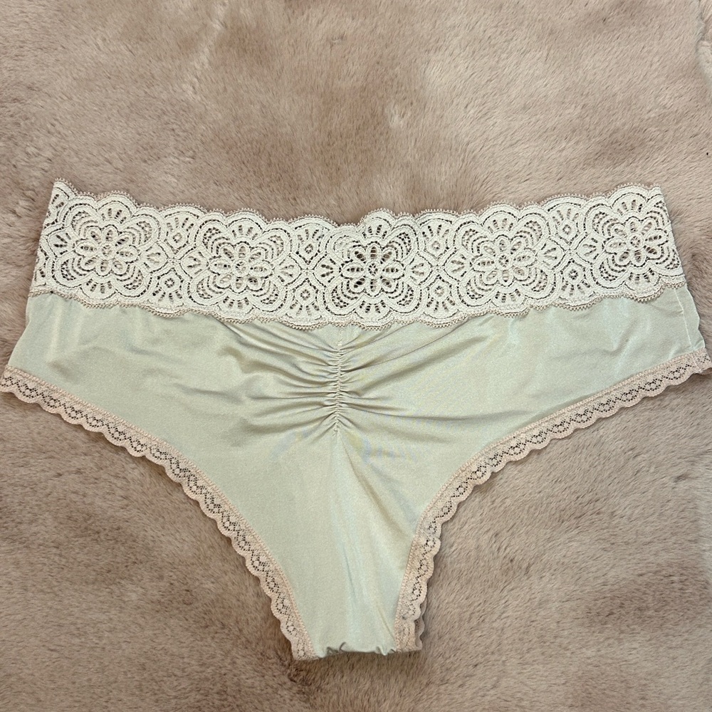 Aerie Lace Trim Panty M - Picture 3 of 3